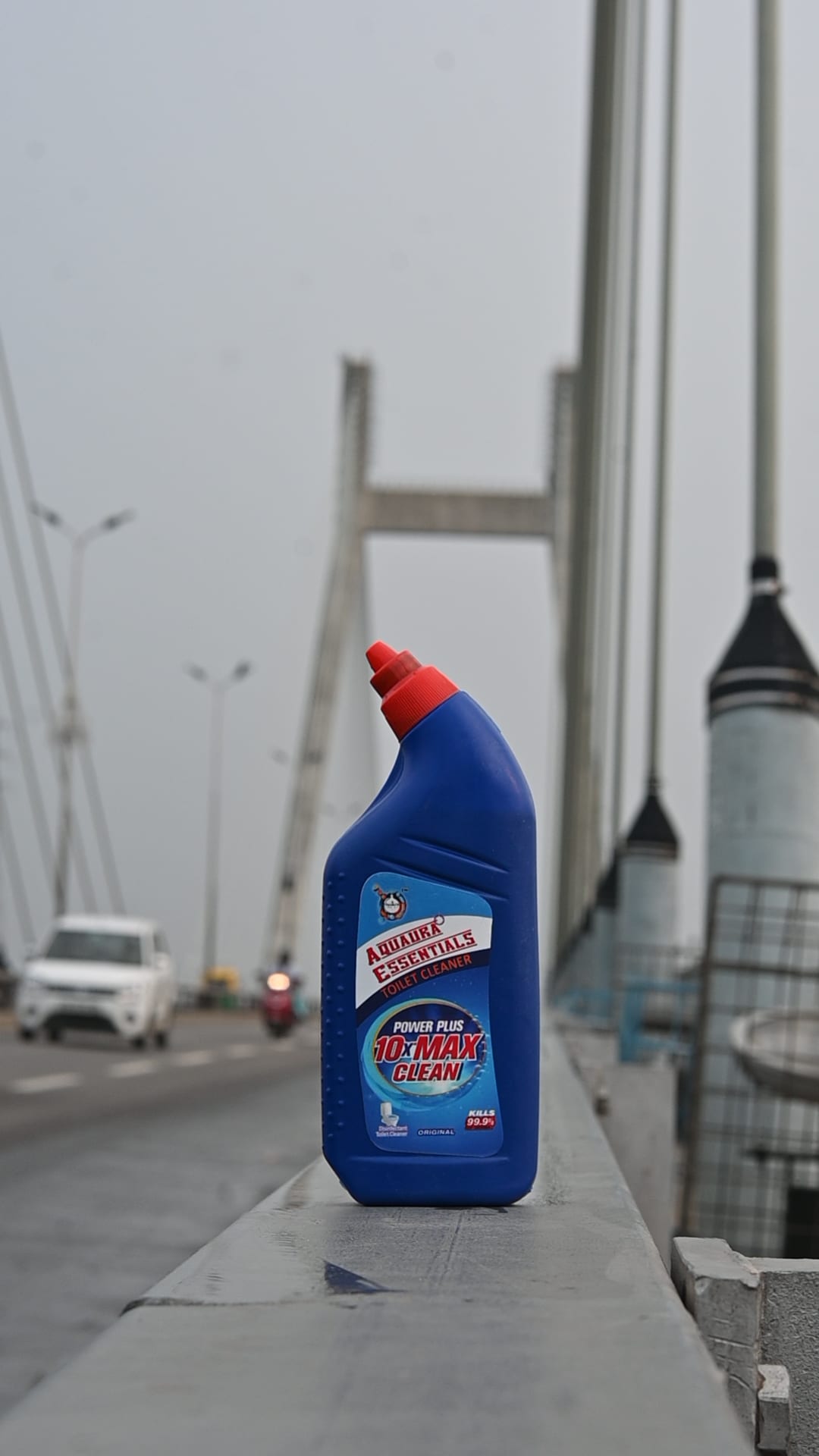Aquaura Toilet Cleaner
